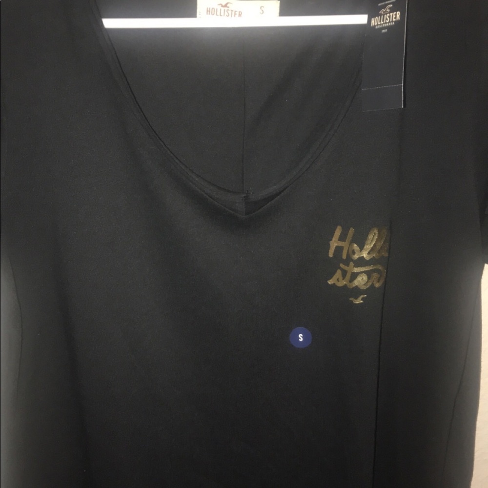 Hollister shirt